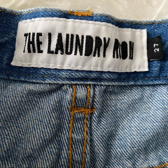 Distressed • Jean Skirt - Picture 5 of 9